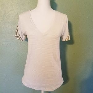 Lululemon T-shirt